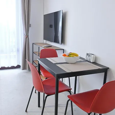 White Peaks 1br By Si